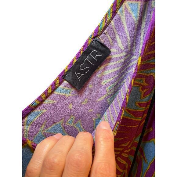 ASTR The Lable Women Large Muumuu Dress Cold Shoulder Tassels‎ Handkerchief Hem - Picture 4 of 11